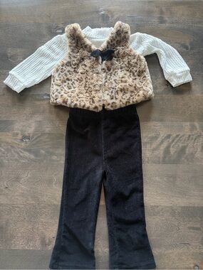 Rachel Zoe Leopard Faux Fur Vest Set with White Top and Black Pants